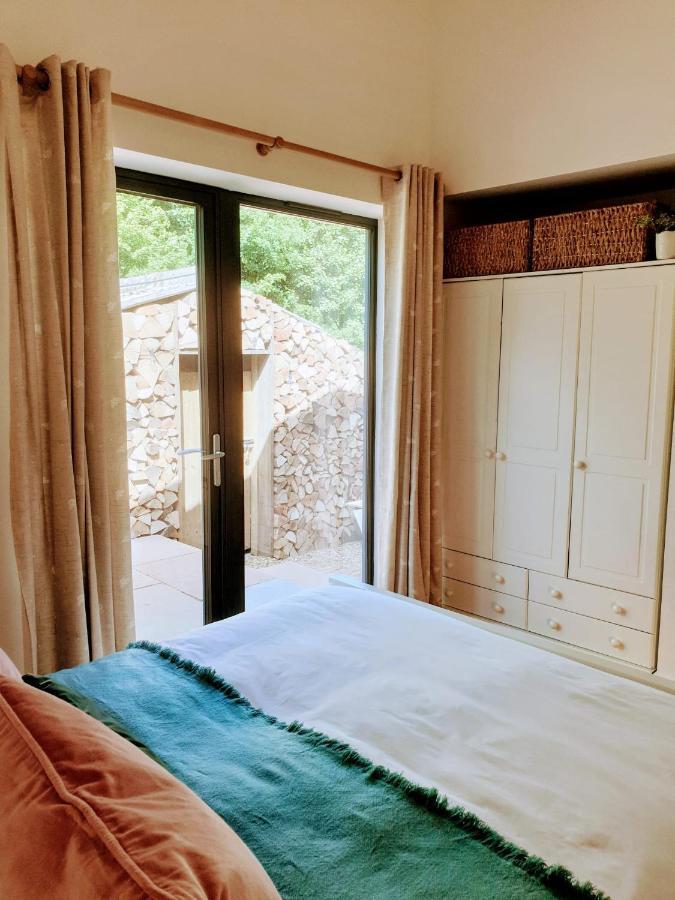 Finest Retreats - Blackbarn Wood Balsham Extérieur photo