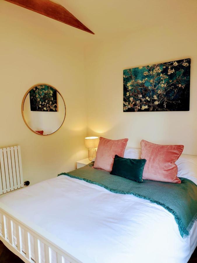 Finest Retreats - Blackbarn Wood Balsham Extérieur photo