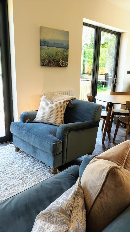 Finest Retreats - Blackbarn Wood Balsham Extérieur photo