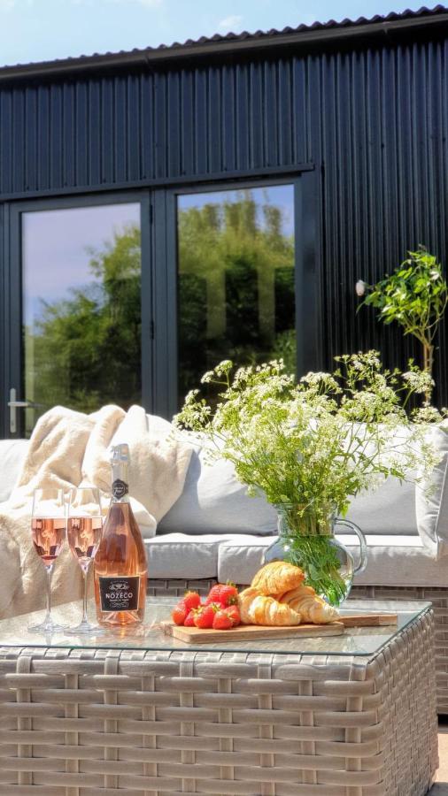 Finest Retreats - Blackbarn Wood Balsham Extérieur photo